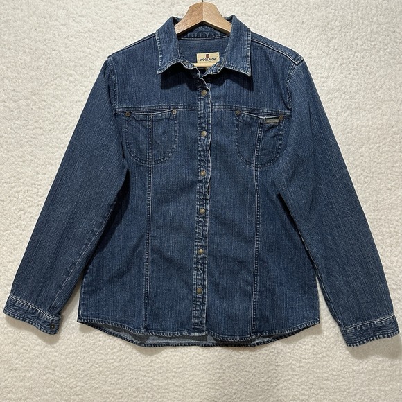 Vintage Woolrich Denim Women's Blue Long Sleeve Snap Button Up Shirt Size Medium - Picture 1 of 14
